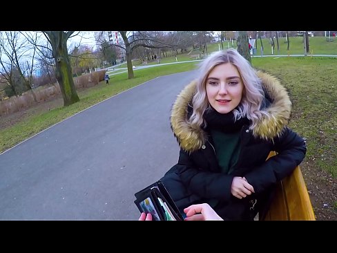 ❤️ Ya hadiye zazzafar baƙo don kuɗi - busa a wurin shakatawa ta Eva Elfie ❤❌ Ingantacciyar iskanci
